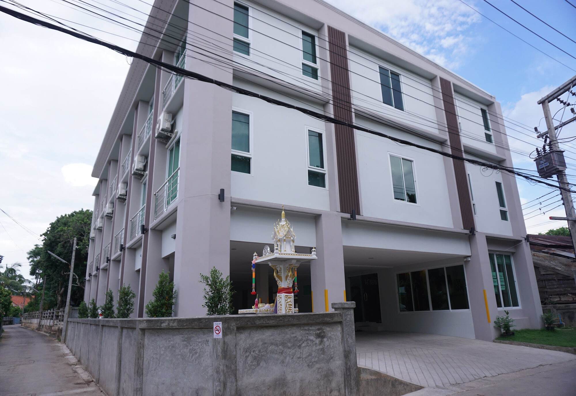 Nan Panwa Hotel Exterior photo